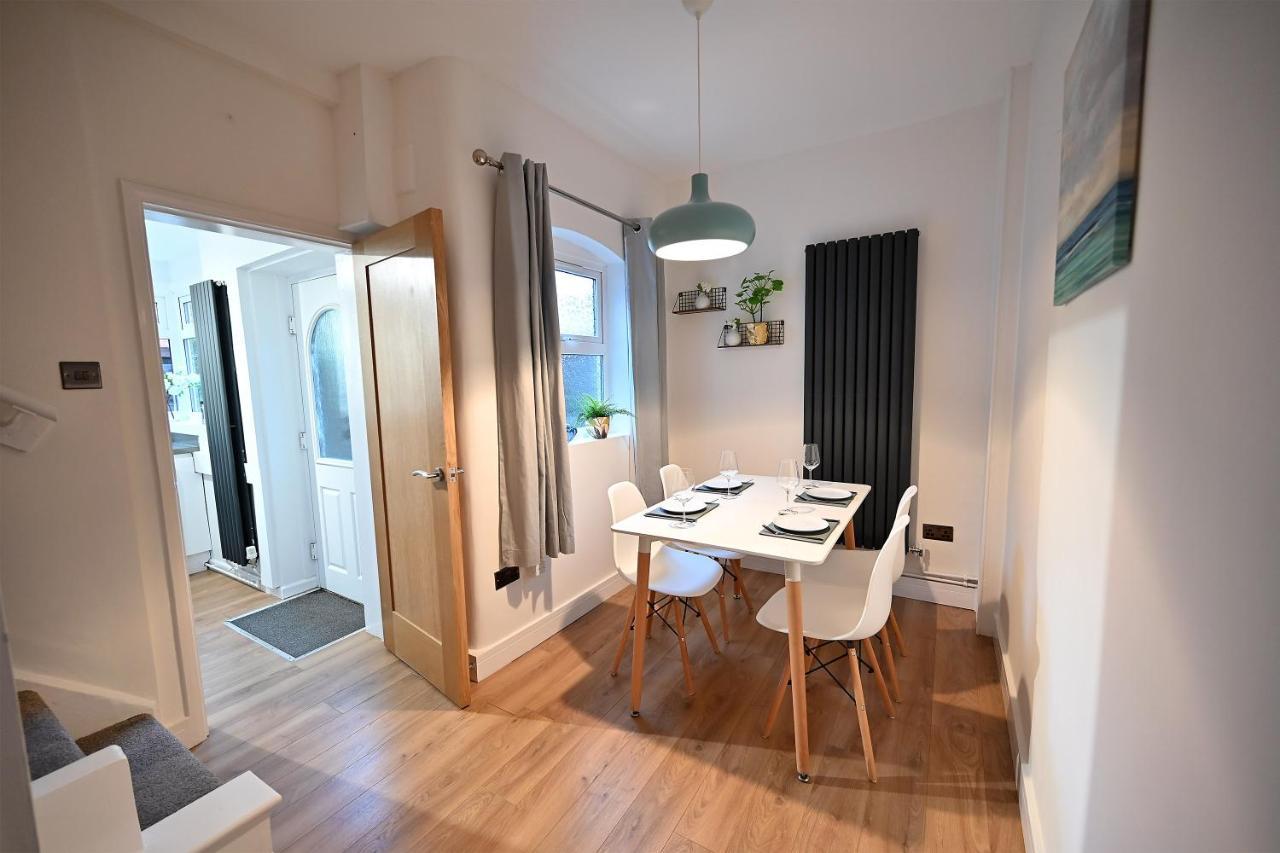 The Coffee Pot Cottage In Town Centre Free Parking ستارتفورد أبون آفون المظهر الخارجي الصورة